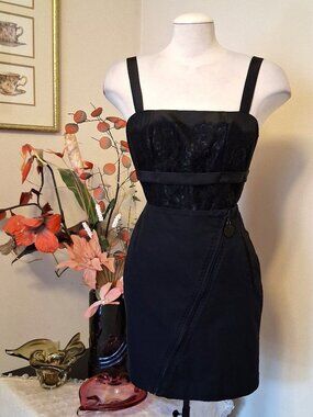 New Designers Remix Collection Unique Design Black Lined Mini Skirt 36